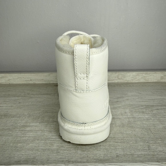 New Ugg Neumel white leather boots kids boy size 5 - Picture 6 of 12